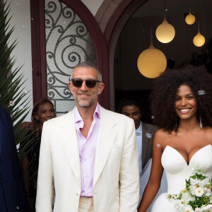 Ils s'étaient mariés en 2018 mais ont annoncé leur opération quatre ans plus tard
Mariage civil de Vincent Cassel et Tina Kunakey à la mairie de Bidart au pays basque le 24 août 2018