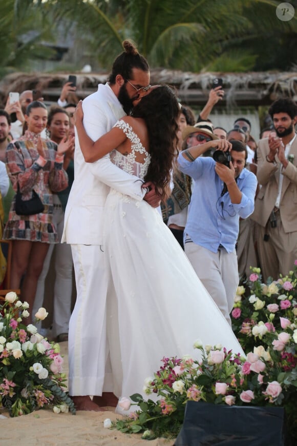 Exclusif - Joakim Noah et Lais Ribeiro se sont mariés devant leurs amis et leur famille sur la plage de Trancoso au Brésil le 13 juillet 2022.