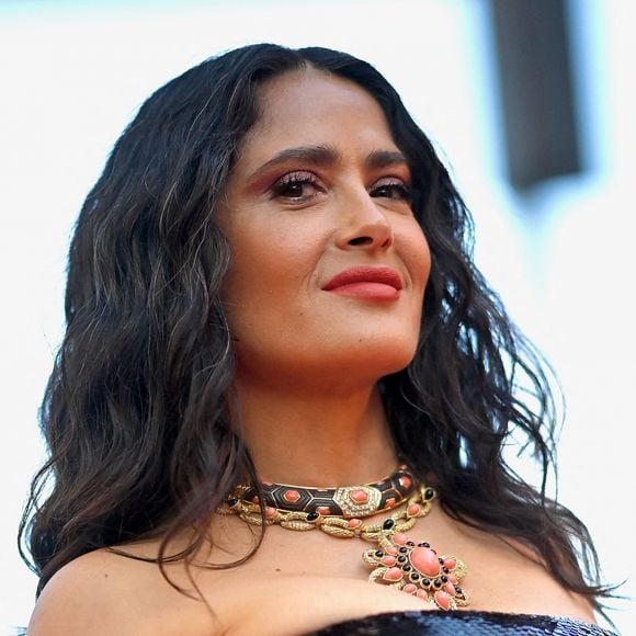 Salma Hayek a 58 ans aujourd'hui...
Salma Hayek assiste au tapis rouge 'Emilia Perez' lors de la 77ème édition du Festival de Cannes au Palais des Festivals en mai à Cannes, France. Photo par Franck Castel/ABACAPRESS.COM