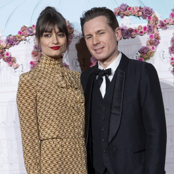Clara Luciani et son compagnon Alex Kapranos - Photocall du 40ème Gala de Charité AROP (Association pour le Rayonnement de l'Opéra de Paris) à l'Opera Garnier à Paris le 27 février 2020. © Pierre Perusseau/Bestimage
