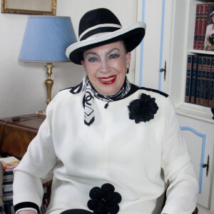 Geneviève de Fontenay est décédée l'été dernier
Exclusif : Geneviève de Fontenay fête ses 80 ans à Paris. Pic : dans son appartement de Saint Cloud