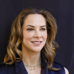 Membre du Jury Documentaires, Mélissa Theuriau en photocall pour CanneSeries Saison 6 sur la plage du Mariott à Canne, France, le 18 avril 2023. © Denis Guignebourg/BestImage 