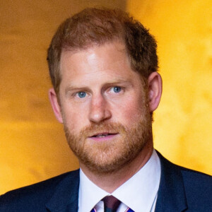 En août dernier, le prince Harry était de retour à Londres
Le prince Harry, duc de Sussex arrive à la célébration du 10ème anniversaire des Invictus Games, en la cathédrale Saint-Paul à Londres. Venu sans sa femme et ses enfants, il ne rencontrera pas son père qui lutte actuellement contre un cancer. © MISC/Backgrid USA/Bestimage 