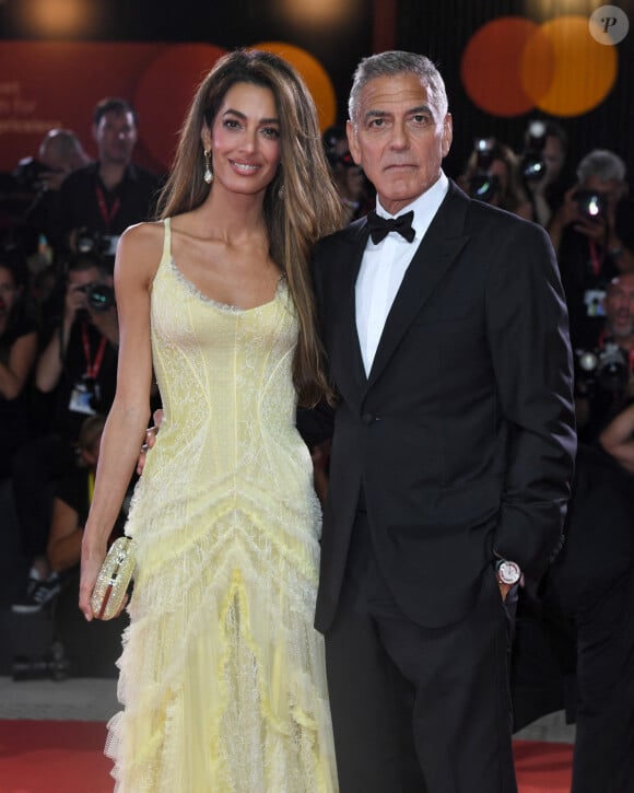 George Clooney et sa femme Amal Clooney à la projection de "Wolfs" lors du 81ème festival international du film de Venise, la Mostra. © Lucia Sabatelli / Bestimage