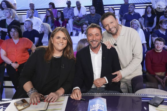 Exclusif - Valérie Bénaïm, Bernard Montiel, Raymond Aabou sur le plateau de l'émission Touche pas à mon poste diffusée en direct sur C8© Jack Tribeca / Bestimage 