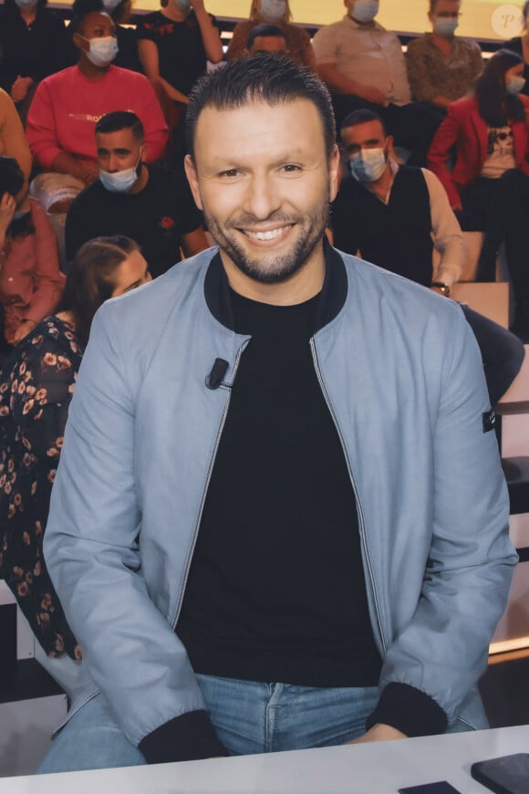 Exclusif - Raymond Aabou sur le plateau de l'émission TPMP (Touche pas à mon poste) diffusée en direct sur la chaine C8 le 15 février 2022. © Jack Tribeca / Bestimage  Exclusive - No web en Suisse / Belgique