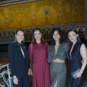 Chaque fin d'année, une nouvelle reine de beauté est élue
Amandine Petit (miss France 2021), Marine Lorphelin (Miss France 2013), Vaimalama Chaves (Miss France 2019)- Dîner de charité Breitling à la Samaritaine pour l'association "Premiers de Cordée" à Paris le 4 avril 2024. © Rachid Bellak/Bestimage