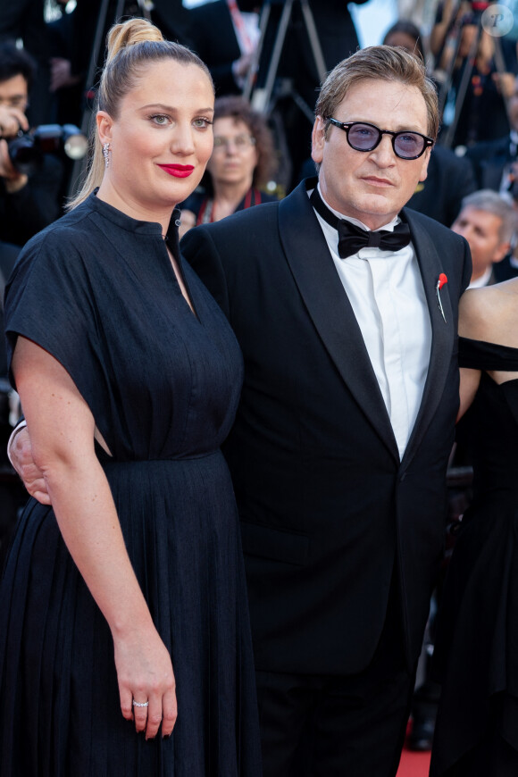 Margot Pelletier et son mari Benoît Magimel - Montée des marches du film " Elémentaire " pour la cérémonie de clôture du 76ème Festival International du Film de Cannes, au Palais des Festivals à Cannes. Le 27 mai 2023 © Olivier Borde / Bestimage 