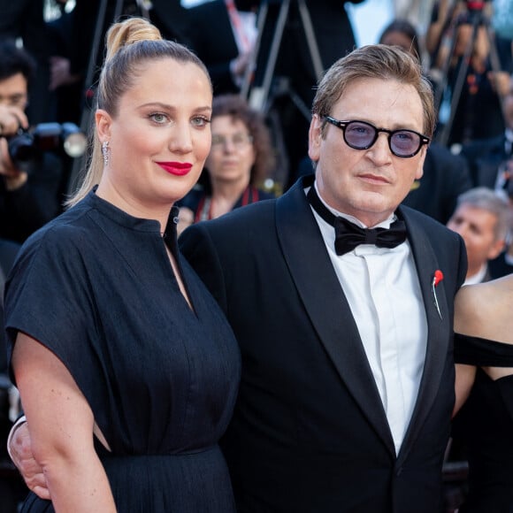 Margot Pelletier et son mari Benoît Magimel - Montée des marches du film " Elémentaire " pour la cérémonie de clôture du 76ème Festival International du Film de Cannes, au Palais des Festivals à Cannes. Le 27 mai 2023 © Olivier Borde / Bestimage 