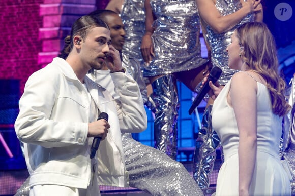 En effet, le coup d'envoi sera donné le 12 octobre prochain sur TF1.
Pierre Garnier et Héléna Bailly lors du concert de la Star Academy à Lyon, France, le 15 mars 2024. © Sandrine Thesillat/Panoramic/Bestimage