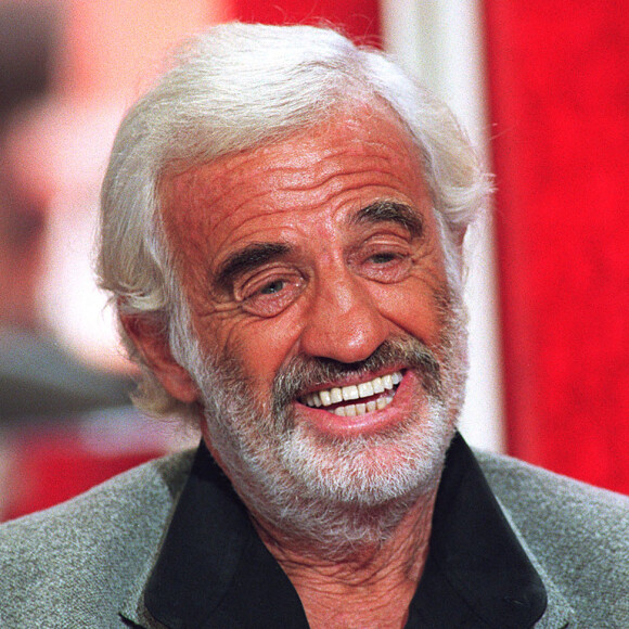 Ce samedi, un célèbre humoriste s'est replongé dans ses souvenirs avec Jean-Paul Belmondo...
© Jean-Jacques Datchary/ABACA. 15265-17. Paris, 2/11/99. Enregistrement de Vivement Dimanche qui sera diffusŽe le 7/11. Jean-Paul Belmondo.