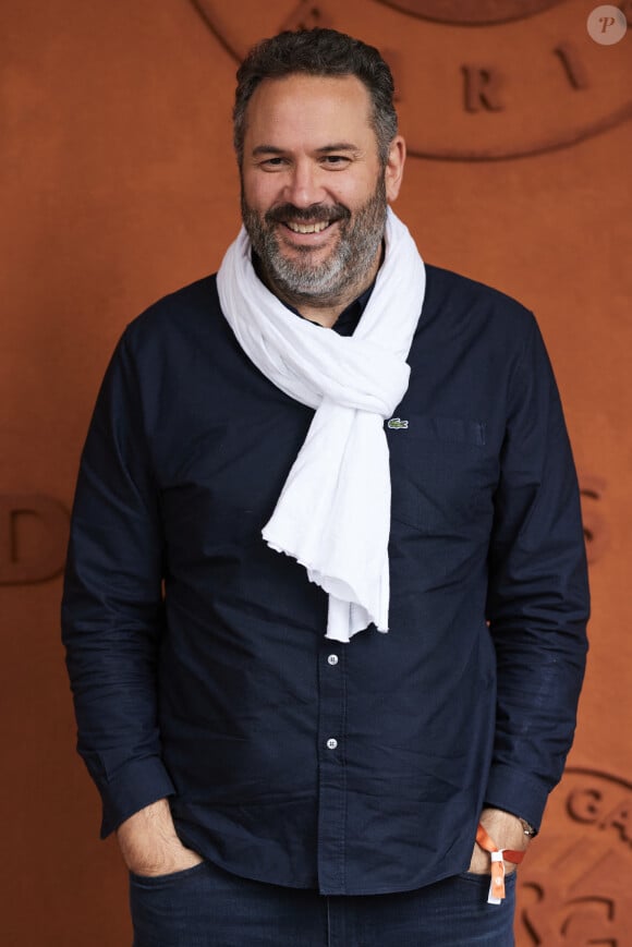 Bruce Toussaint - Les célébrités au village lors des Internationaux de France de tennis de Roland Garros 2024 à Paris. Le 5 juin. © Jacovides-Moreau/Bestimage 