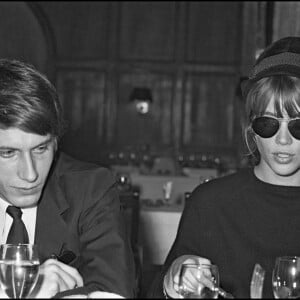 Archives - Jacques Dutronc et sa compagne Françoise Hardy après l'un de ses concerts en 1966.