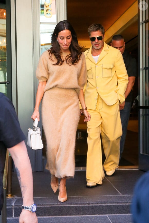 Brad Pitt et sa petite amie Ines de Ramon quittent leur hôtel à New York City, NY, USA, le 9 septembre 2024.
Photo par Felipe Ramales/Splash News/ABACAPRESS.COM