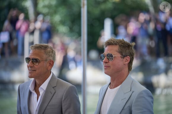 81ème Festival International du Film de Venise - George Clooney et Brad Pitt assistent au photocall pour The Wolfs