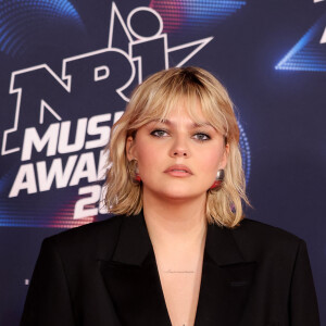 Louane Emera au photocall de la 25ème cérémonie des "NRJ Music Awards (NMA)" au palais des Festivals et des Congrès de Cannes, France, le 10 novembre 2023. © Dominique Jacovides/Bestimage 