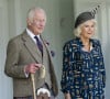 En octobre prochain, le roi Charles III devrait s'envoler en Australie avec son épouse la reine Camilla dans le cadre d'une tournée royale. Toutefois, son agenda aurait été allégé.
Le roi Charles III d'Angleterre et Camilla Parker Bowles, reine consort d'Angleterre, partagent un fou rire lors du Braemar Gathering 2024, le 7 septembre 2024. © Goff / Bestimage 