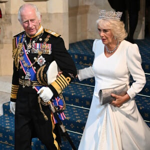 Le roi Charles III d'Angleterre et la reine consort Camilla Parker Bowles lors de l'ouverture officielle du parlement britannique au palais de Westminster à Londres. Le 17 juillet 2024 © Eddie Mulholland / WPA Pool / Bestimage 