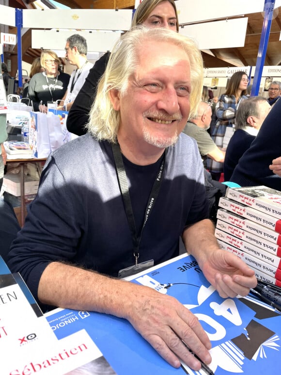 "Notre fille a 17 ans. Bon anniversaire Lily", a légendé l'artiste fier
Patrick Sébastien lors de la 40ème Foire du Livre de Brive à Brive-la-Gaillarde, France, le 5 novembre 2022. © Fabien Faure/Bestimage