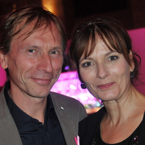 Exclusif - Cecilia Hornus (Plus belle la vie) et son compagnon Thierry Ragueneau - Soiree "Octobre Rose" organisée par Estee Lauder pour l'association "Le Cancer du Sein, Parlons-en !" a la Conciergerie a Paris, le 30 septembre 2013.