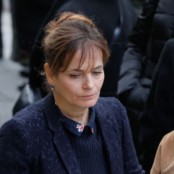 Cécilia Hornus est un visage emblématique de la série Plus belle la vie
Cécilia Hornus - Arrivées aux obsèques de la comédienne Pascale Roberts en l'église Saint Roch à Paris. 