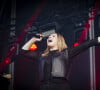 La chanteuse Santa (Samanta Cotta) est en concert sur la scène du festival au Printemps de Pérouges au Château de Saint-Maurice-de-Rémens le 26 juin 2024. © Sandrine Thesillat / Panoramic / Bestimage  