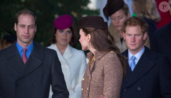 Le prince William, le duc de Cambridge, Catherine Kate Middleton, la duchesse de Cambridge enceinte et le prince Harry - La reine, accompagnée des membres de la famille royale anglaise, assiste à la messe de Noël à Sandringham, le 25 décembre 2014. 