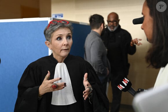 Béatrice Zavarro, l'avocate de Dominique Pelicot - Procès des viols de Mazan au palais de justice d'Avignon le 17 septembre 2024. © William Cannarella/Panoramic/Bestimage 