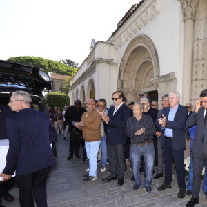 Daniel Lauclair, Luis Fernandez, David Lisnard (Maire de Cannes), Arsène Wenger - Obsèques du journaliste sportif, Didier Roustan, décédé le 11 septembre à l'âge de 66 ans en l'église Notre-Dame-des-Pins, à Cannes le 20 septembre 2024. © Franz Chavaroche/Bestimage 