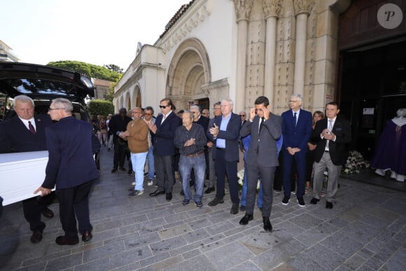 Daniel Lauclair, Luis Fernandez, David Lisnard (Maire de Cannes), Arsène Wenger - Obsèques du journaliste sportif, Didier Roustan, décédé le 11 septembre à l'âge de 66 ans en l'église Notre-Dame-des-Pins, à Cannes le 20 septembre 2024. © Franz Chavaroche/Bestimage 