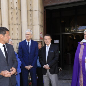 Luis Fernandez, David Lisnard (Maire de Cannes), Arsène Wenger - Obsèques du journaliste sportif, Didier Roustan, décédé le 11 septembre à l'âge de 66 ans en l'église Notre-Dame-des-Pins, à Cannes le 20 septembre 2024. © Franz Chavaroche/Bestimage 