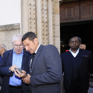 Luis Fernandez, David Lisnard (Maire de Cannes) - Obsèques du journaliste sportif, Didier Roustan, décédé le 11 septembre à l'âge de 66 ans en l'église Notre-Dame-des-Pins, à Cannes le 20 septembre 2024. © Franz Chavaroche/Bestimage