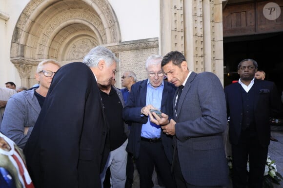 Luis Fernandez, David Lisnard (Maire de Cannes) - Obsèques du journaliste sportif, Didier Roustan, décédé le 11 septembre à l'âge de 66 ans en l'église Notre-Dame-des-Pins, à Cannes le 20 septembre 2024. © Franz Chavaroche/Bestimage