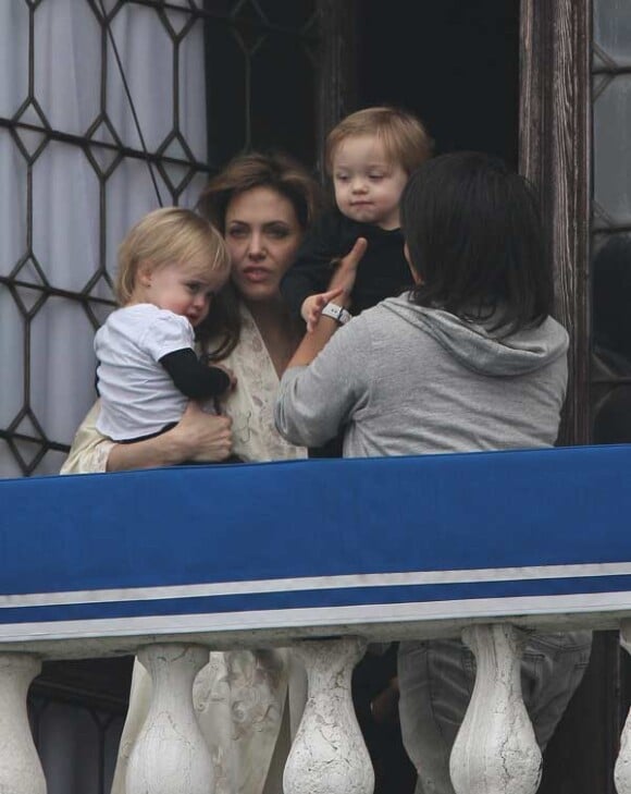 Angelina Jolie et ses jumeaux Knox et Vivienne