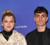 La chanteuse lui a exprimé son soutien à travers un post Instagram
Louane et son compagnon Florian Rossi - Avant Première de " Belle " film animé japonais au Grand Rex à Paris le 6 décembre 2021