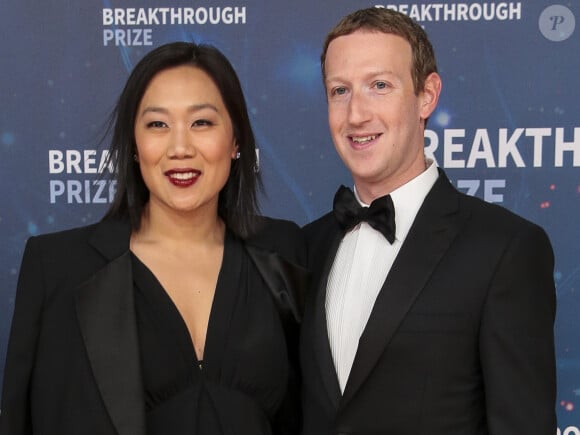 Mark Zuckerberg a révolutionné la vie du monde entier
Mark Zuckerberg et sa femme Priscilla Chan - People à la cérémonie "2020 Breakthrough Prize" au Ames Research Center à Mountain View, le 3 novembre 2019