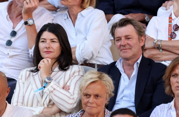 François Baroin et Stéphanie Lochard - Célébrités dans les tribunes de la finale homme des Internationaux de France de tennis de Roland Garros 2024 à Paris le 9 juin 2024. © Jacovides-Moreau/Bestimage