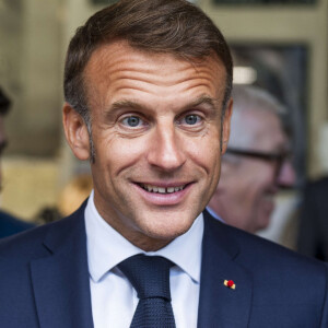 Déplacement du président de république, Emmanuel Macron à l'occasion de la 41ème édition des journées européennes du patrimoine à Chartres, visite des ateliers de la Maison Lorin maitre verrier - Chartres le 20 septembre 2024. © Arnaud Hebert / Pool / Bestimage