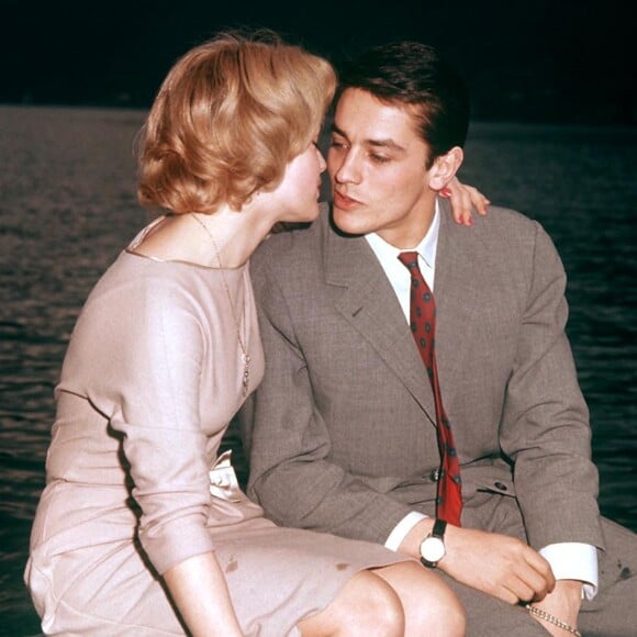 Mais leur histoire n'aura duré que cinq ans 
Alain Delon et Romy Schneider, image d'archives.