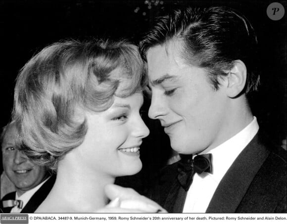 Retour sur leur rupture 
Alain Delon et Romy Schneider, image d'archives.