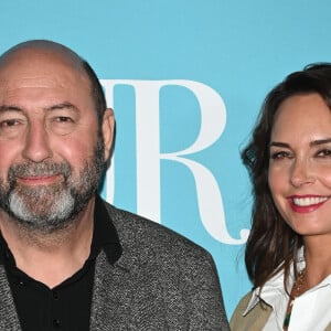 Kad Merad et sa femme Julia Vignali - Avant-première du film "La Vie pour de vrai" au cinéma Pathé Wepler à Paris le 18 avril 2023. © Coadic Guirec/Bestimage 