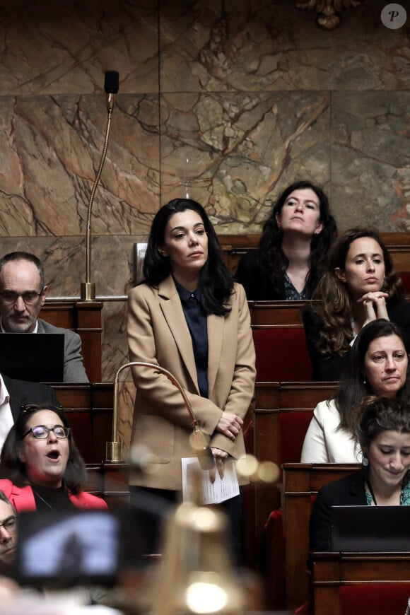 Sophia Chikirou, députée LFI - Séance de questions au gouvernement à l'Assemblée Nationale, à Paris, France, le 19 mars 2024. © Stéphane Lemouton/Bestimage 