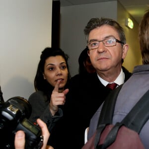 A rappeler qu'une enquête a été lancée il y a six ans, axée sur les comptes de campagne de la présidentielle de 2017 du candidat Jean-Luc Mélenchon  dont elle est proche.
Jean-Luc Mélenchon, candidat à l'élection présidentielle de la "France Soumise" et sa conseillère et compagne Sophia Chikirou sur le plateau du ''Grand Débat'' des 11 candidats à l'élection présidentielle organisé par les chaînes de télévision BFM TV et CNews, à La Plaine-Saint-Denis, banlieue parisienne, France, le 4 avril 2017. © Dominique Jacovides/Bestimage 