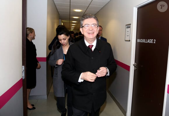 Jean-Luc Mélenchon, candidat à l'élection présidentielle de la "France Soumise" et sa conseillère et compagne Sophia Chikirou sur le plateau du ''Grand Débat'' des 11 candidats à l'élection présidentielle organisé par les chaînes de télévision BFM TV et CNews, à La Plaine-Saint-Denis, banlieue parisienne, France, le 4 avril 2017. © Dominique Jacovides/Bestimage 