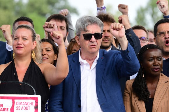  A l'époque, l'ex-militante socialiste, avait eu pour mission de diriger la communication du leader Insoumis.
Mathilde Panot et Jean-Luc Mélenchon - Grand meeting de la France Insoumise, AMFIS 2024 à Chateauneuf-sur-Isère le 24 août 2024.. © Romain Doucelin / Bestimage