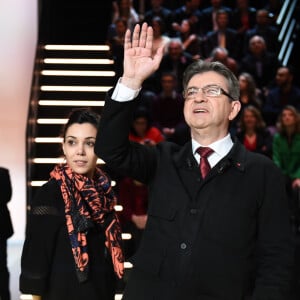 Sophia Chikirou et Jean-Luc Mélenchon, candidat à l'élection présidentielle de la "France Soumise" lors de la première confrontation entre les cinq principaux candidats à la présidentielle 2017 lors du "Grand Débat" sur le plateau de TF1 et LCI à Aubervilliers, France, le 20 mars 2017. © Eliot Blondet/Pool/Bestimage 