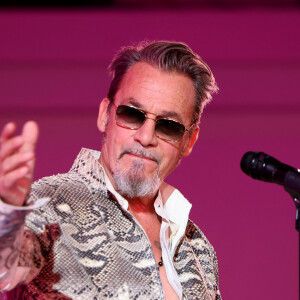 Florent Pagny - Soirée de gala "Heroes for Imagine" qui a permis de récolter dix millions d'euros au profit de la recherche contre les maladies génétiques à Paris le 23 septembre 2024. Depuis sa création en 2015, ce gala organisé tous les deux ans au coeur de l'Institut, propose à la vente des oeuvres et des moments d'exception uniques pour soutenir les chercheurs et médecins de l'Institut Imagine, qui oeuvrent au quotidien pour comprendre et guérir les maladies génétiques. Cette vente caritative est fondamentale pour l'avenir d'Imagine. Elle permet d'accélérer ses grands projets stratégiques, de conforter son attractivité, et de répondre aux besoins de la recherche en termes d'équipements et de technologies de pointe, comme en recrutement de talents. En quatre éditions, HEROES for Imagine a permis de lever plus de 22 millions d'euros. Et 2024 est une année toute particulière pour l'Institut Imagine qui fête ses 10 ans mais aussi la cinquième édition d'Heroes, actuellement en pleine préparation ! "Grâce à Heroes, la recherche sur les maladies génétiques s'accélère, quels que soient les obstacles, au bénéfice des enfants malades et de leurs familles. Avec virtuosité et engagement, les chercheurs et les médecins de l'Institut Imagine, pratiquent la meilleure science d'aujourd'hui pour inventer la meilleure médecine de demain" © Dominique Jacovides / Bestimage 