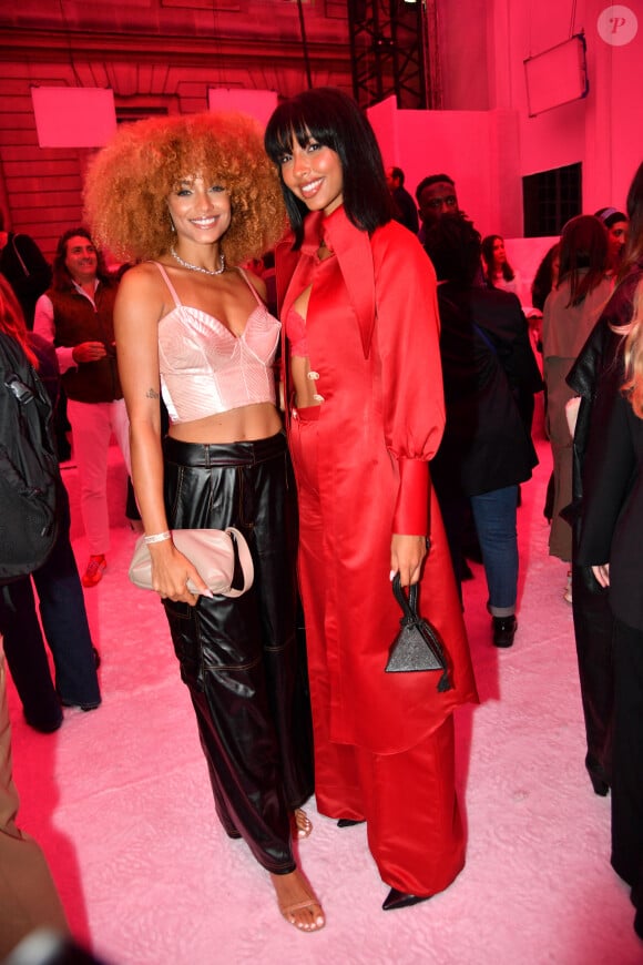 Alicia Aylies et Flora Coquerel à la 17ème édition du Etam Live Show à la Monnaie de Paris le 24 septembre 2024. © Veeren / Bestimage 