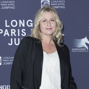 Avec ce "nous" dans lequel elle s'inclut avec son fils, Luana Belmondo tenterait d'elle de faire passer un message à Paul ? Mystère...
Exclusif - Luana Belmondo - Soirée au profit de l'Association "La Bonne étoile" de Laeticia Hallyday lors du 3ème Longines Paris Eiffel Jumping à la plaine de Jeux de Bagatelle à Paris dans le Pavillon Eiffel du Longines Paris Eiffel Jumping décoré par Luxury Living. © Olivier Borde / Veeren / Bestimage