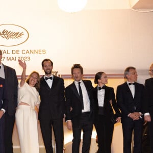 Xavier Mathieu, Thierry Frémaux, Djibril Pavadé, guest, Frédéric Weis, Emmanuelle Bercot, Benjamin Lavernhe, Frédéric Tellier, Chloé Stefani, guest - Montée des marches du film " L'abbé Pierre : Une vie de combat " lors du 76ème Festival International du Film de Cannes, au Palais des Festivals à Cannes. Le 26 mai 2023 © Jacovides-Moreau / Bestimage 